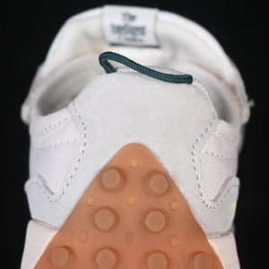 New Balance 230