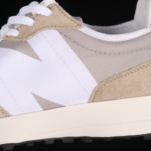 New Balance 230