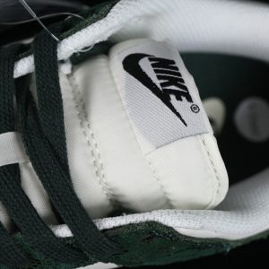 Nike Dunk Low SB Green Snake Pro