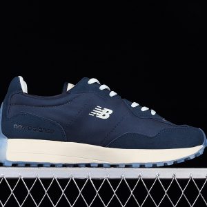 New Balance 230