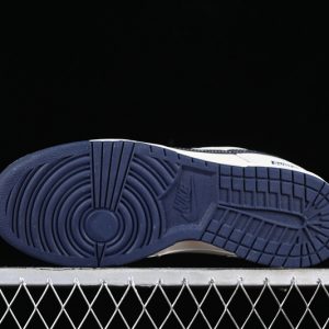 Nike SB Dunk Low Supreme