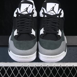 Nike Jordan 4