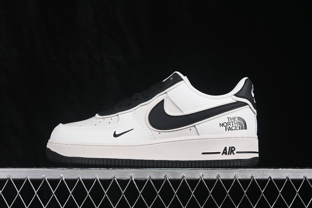 Nike Air Force 1 Low Casual Sneakers