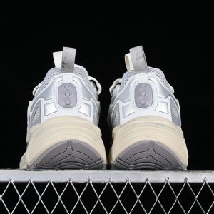 Saucony