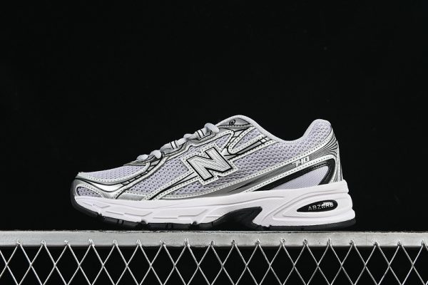 New Balance 740