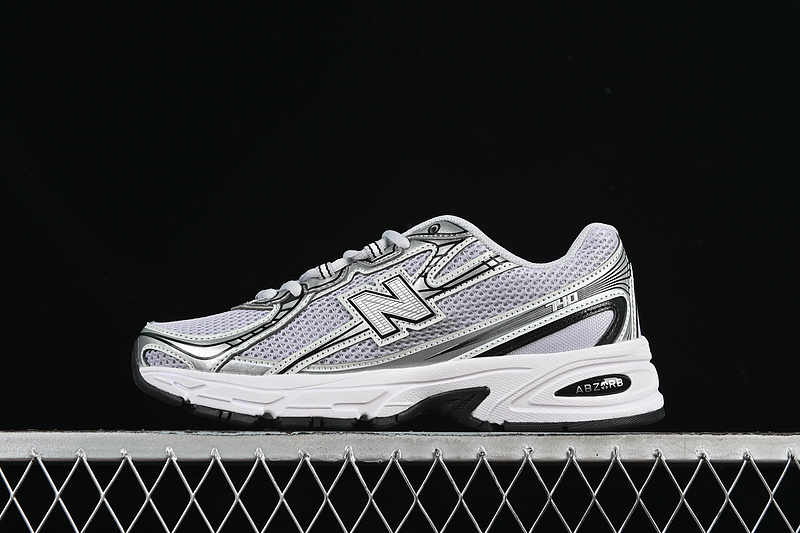 New Balance 740