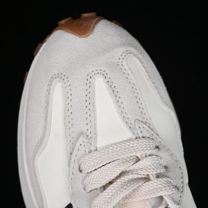 New Balance 230