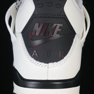 Nike Jordan 4
