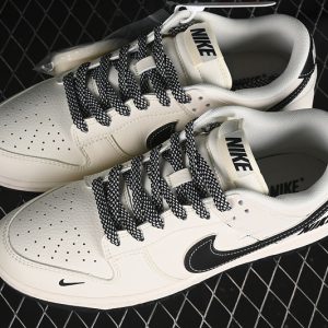 Nike SB Dunk Low Supreme