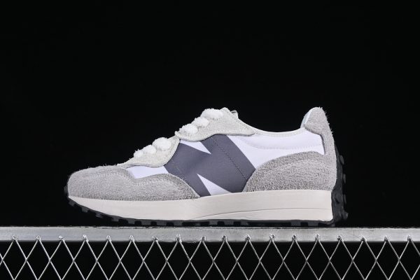 New Balance 230