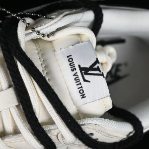 Nike SB Dunk Low Lv