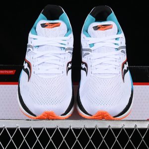 Saucony