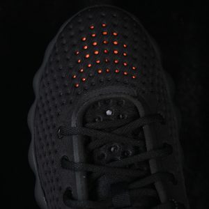 Nike Mind 002