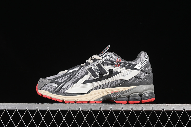 New Balance 1906
