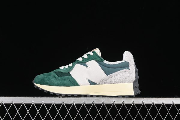 New Balance 230