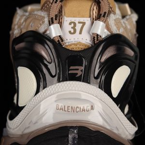 Balenciaga .0 Runner Kith Four.color
