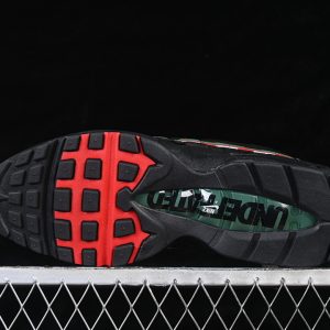 Nike Undefeated x Air Max 95 SP Air Cushion Shoes