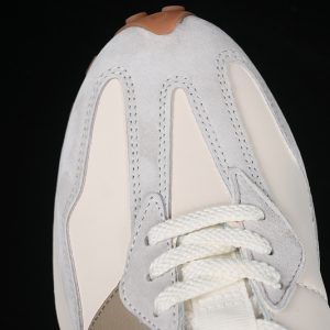 New Balance 230