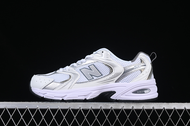 New Balance 530