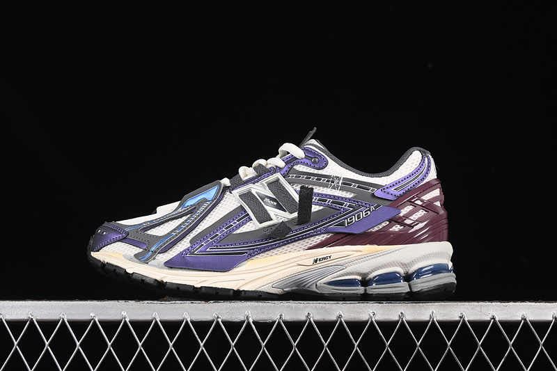 New Balance 1906