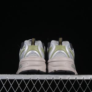 New Balance 530
