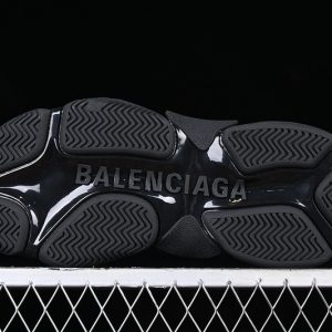 Balenciaga Triple S