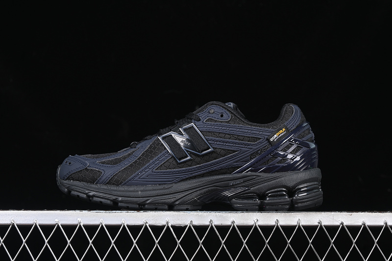 New Balance 1906