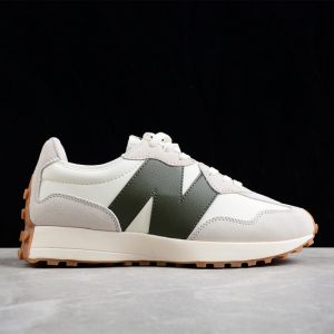 New Balance 230