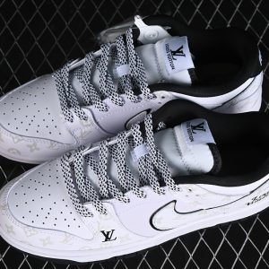 Nike SB Dunk Low