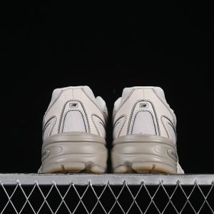 New Balance 740