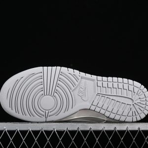 Nike SB Dunk Low Supreme