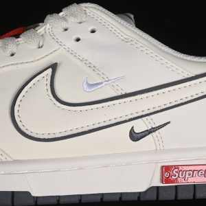 Nike SB Dunk Low Supreme