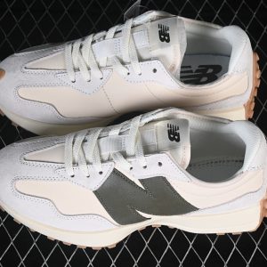 New Balance 230