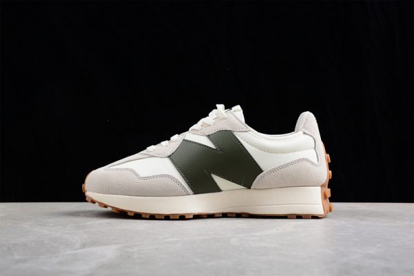 New Balance 230