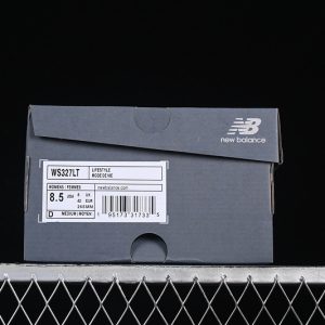 New Balance 230