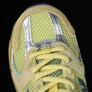 New Balance 530