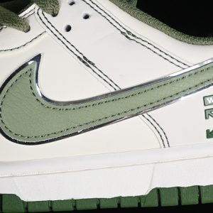 Nike SB Dunk Low Off-white