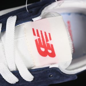 New Balance 230