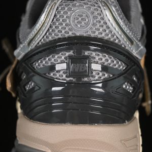 New Balance 1906