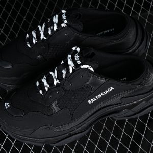Balenciaga Triple S