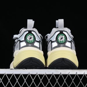 Saucony