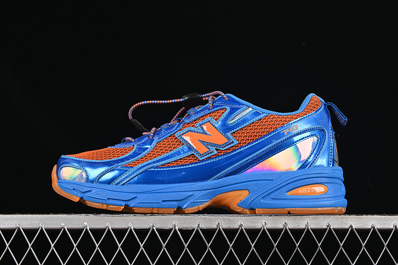 New Balance 740