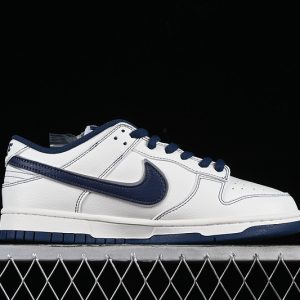 Nike Supreme SB Dunk Low
