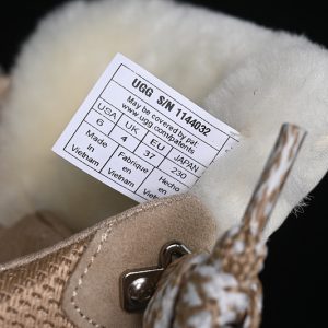 Ugg Classic Uitra Mini Sand Color