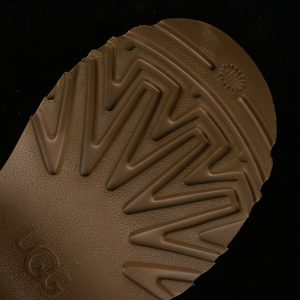 Ugg Classic Uitra Mini New Heights Maroom