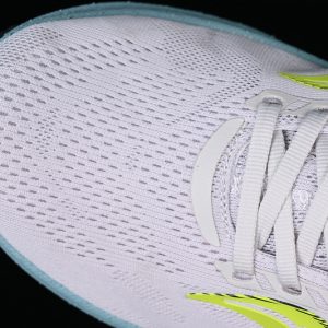 Saucony