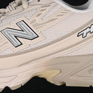 New Balance 740