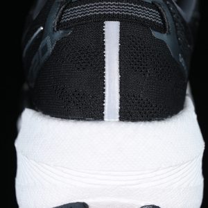 Saucony
