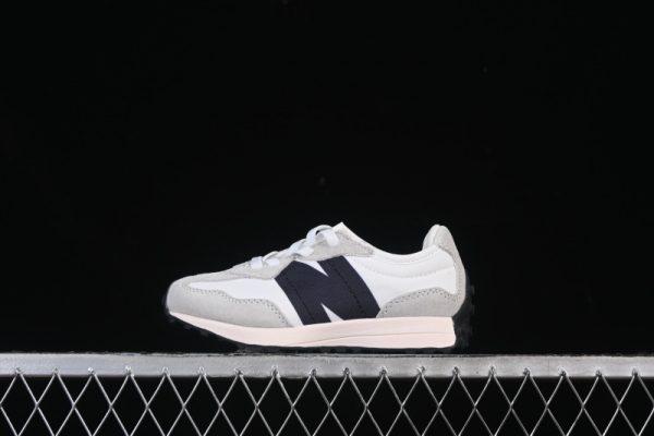 New Balance 230