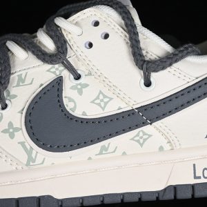 Nike SB Dunk Low Lv